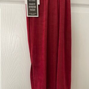 Maravilla Collection Red Top